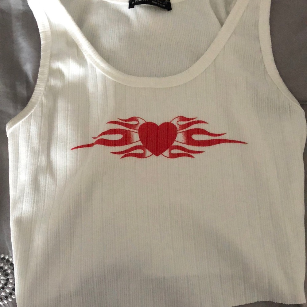 Y2k heart tank top!!